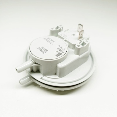 Реле давления воздуха, датчик тяги (прессостат) HUBA 74/64 (для Bosch)